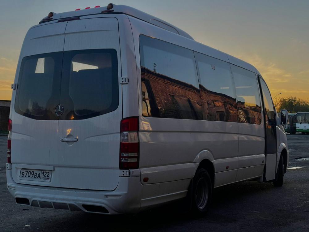 Mercedes Benz Sprinter 515