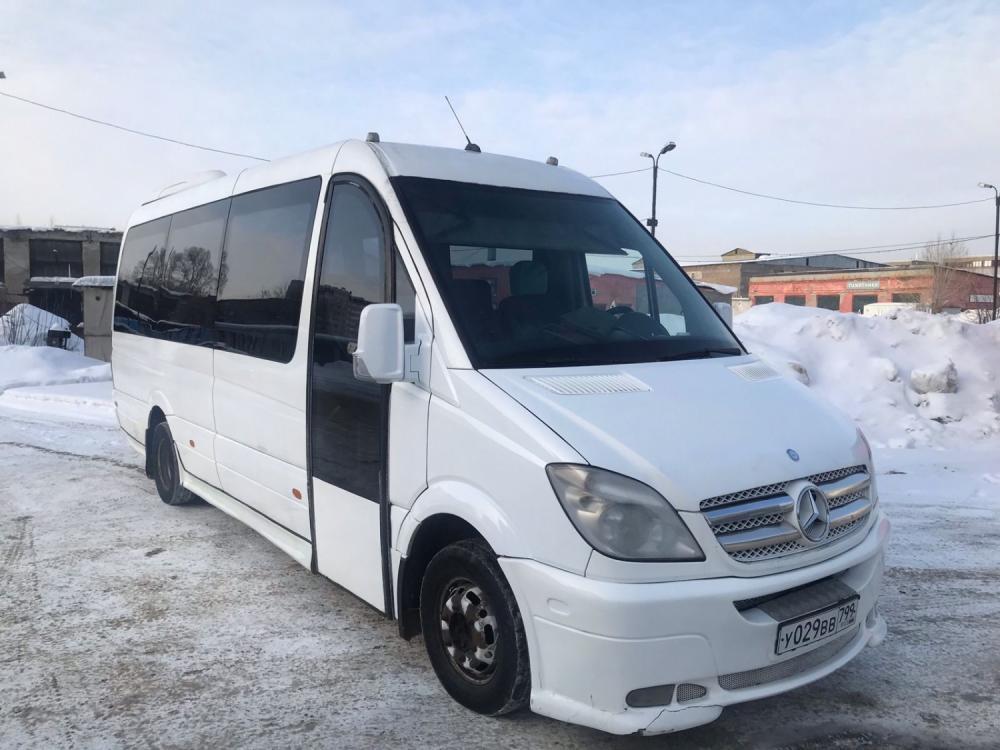 Mercedes Benz Sprinter 515